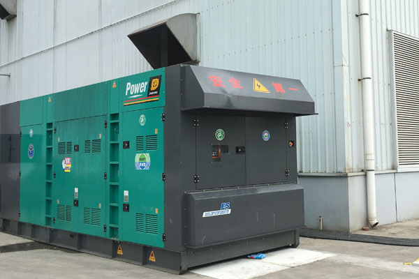 凤翔燃油滤清器的更换流程是怎样的？