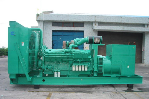 凤翔工厂发电机应急发电时如何更准确地检查发电机状态？